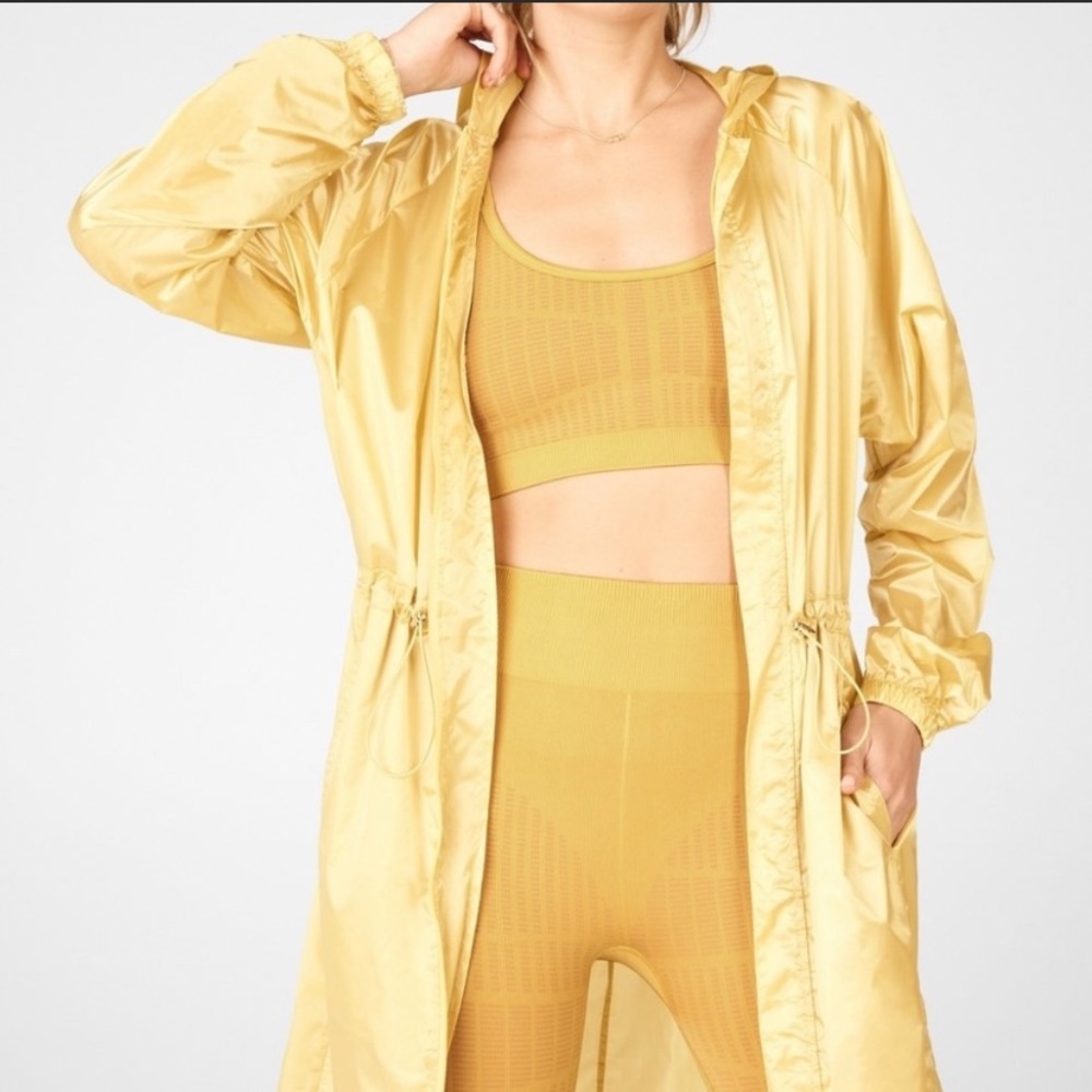 FABLETICS Karsyn Woven Nylon Jacket Lightweight Golden New Size Large 10